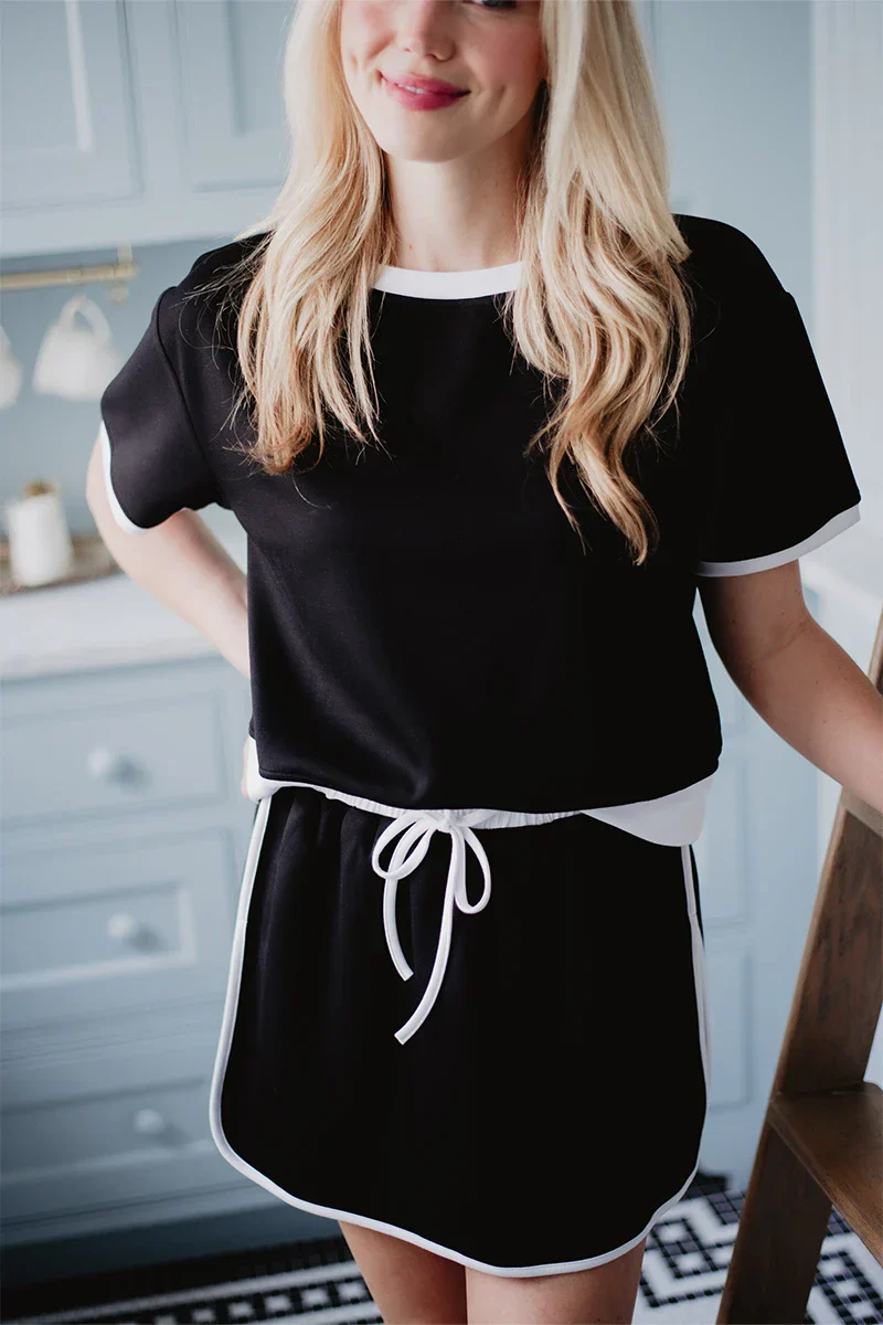 Black and White Two Piece Skirt Set - Image 6