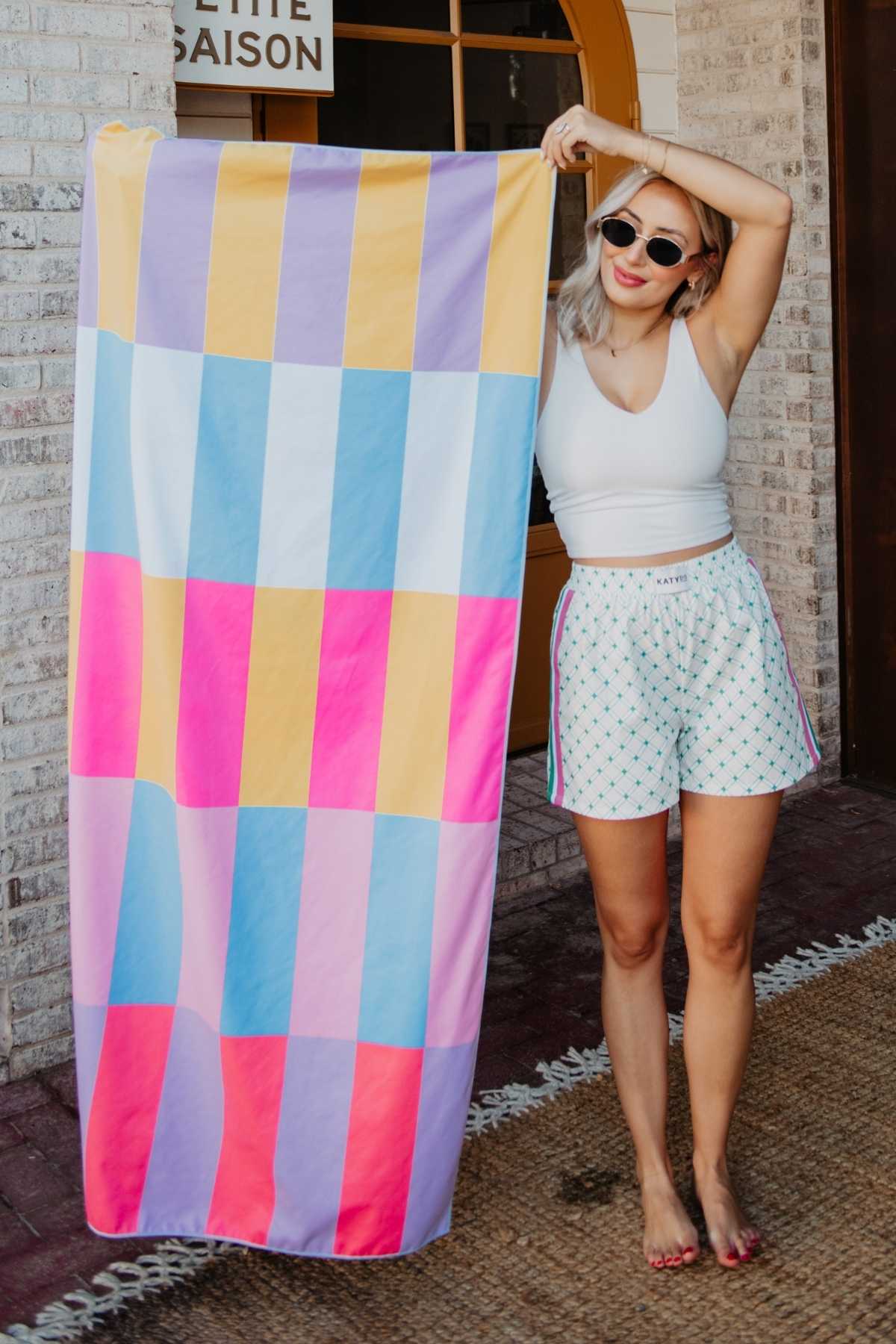 Lake Life Multicolored Reversible Quick Dry Towel - Image 3