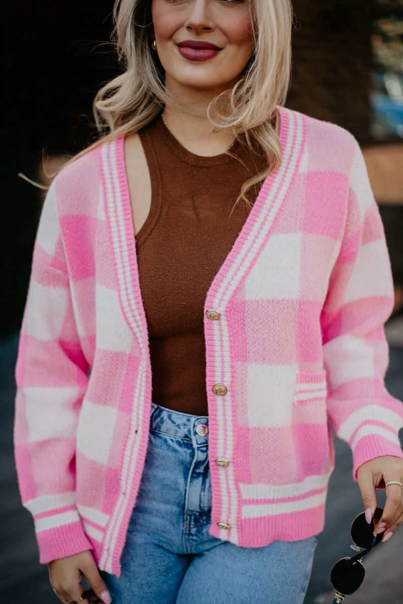 Plaid Gold Button Knitted Pink Cardigan - Image 4