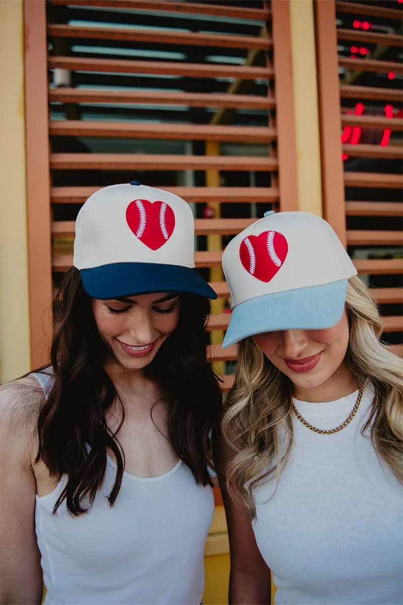 Red Baseball Heart Cap Trucker Vintage - Image 4