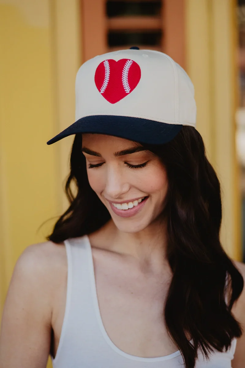 Red Baseball Heart Cap Trucker Vintage - Image 6